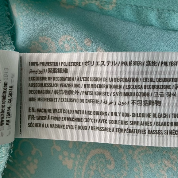 Hollister Paisley Tank Top - Picture 8 of 8